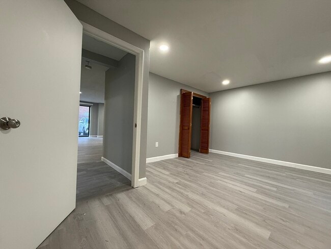 Building Photo - 1186 Worcester Rd