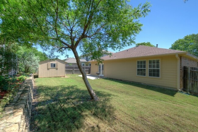 Building Photo - Updated 4 Bedroom 2 Bath home for Lease in...