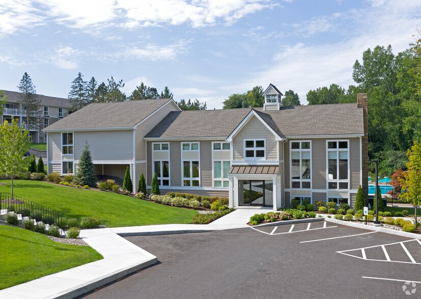 Regency Park Apartments 2120 Western Ave Guilderland NY 12084 Apartment Finder