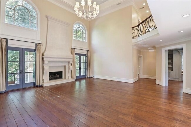 Building Photo - 1965 W Wesley Rd NW