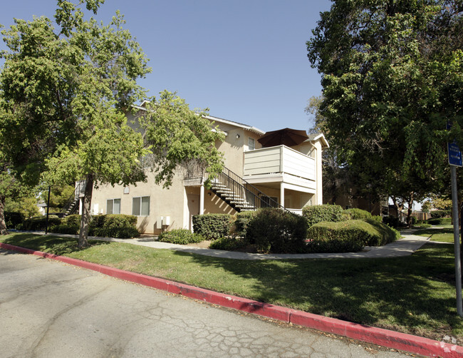 Building Photo - Park Meadows