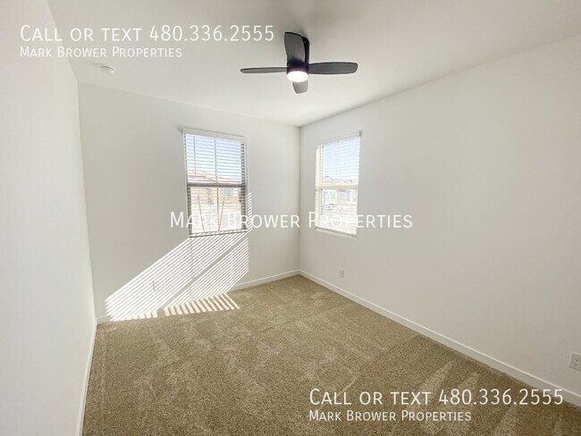 Building Photo - 3534 E Dakota Dr