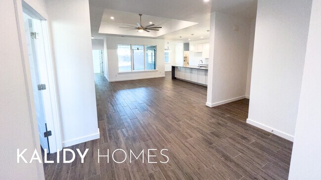 Building Photo - 17636 Salma Rd