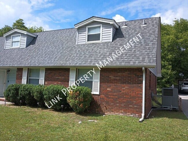 Building Photo - 4911 Marylin Ln