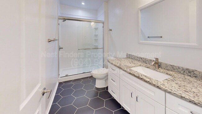 Building Photo - 12383 Tropic Dr