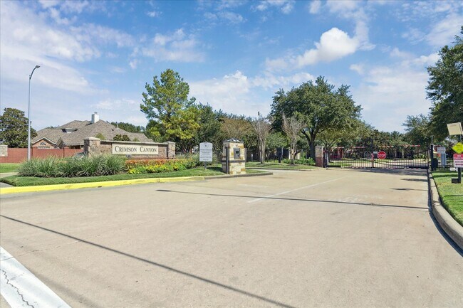 Building Photo - 16523 E Canterra Cir