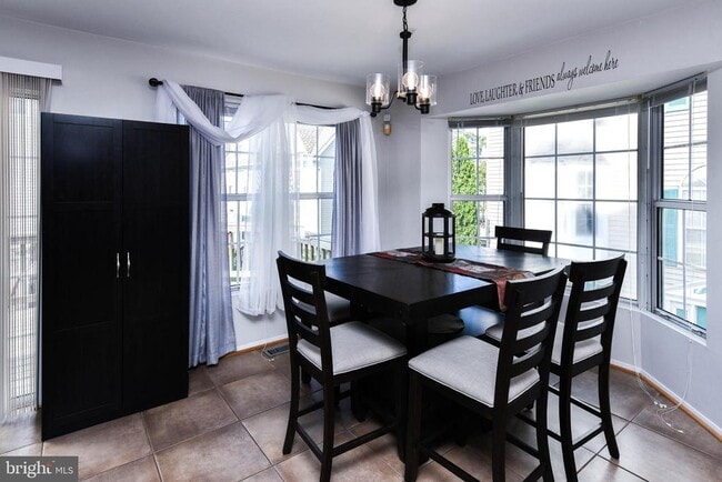 Building Photo - 9466 Sea Breeze Ct