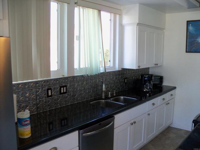 Building Photo - 3920 Riviera Dr