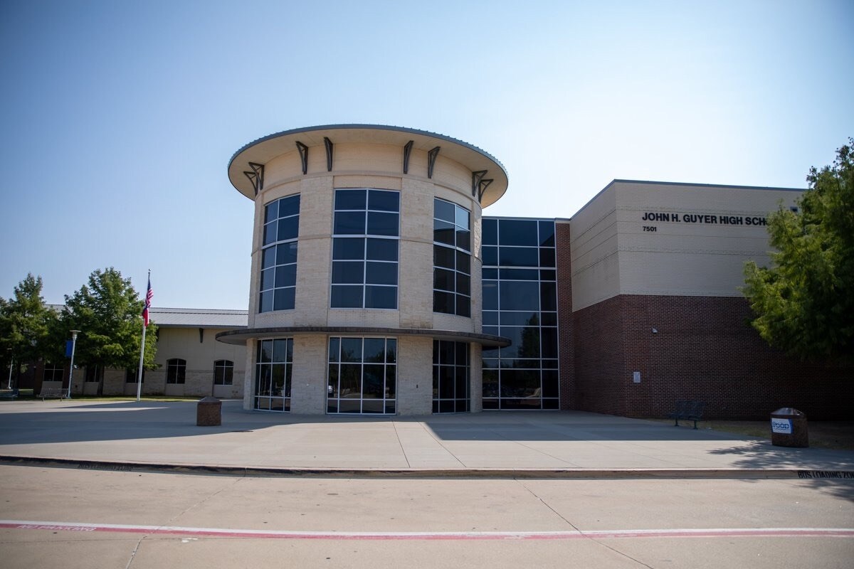 Building Photo - 9004 Cypress Creek Rd