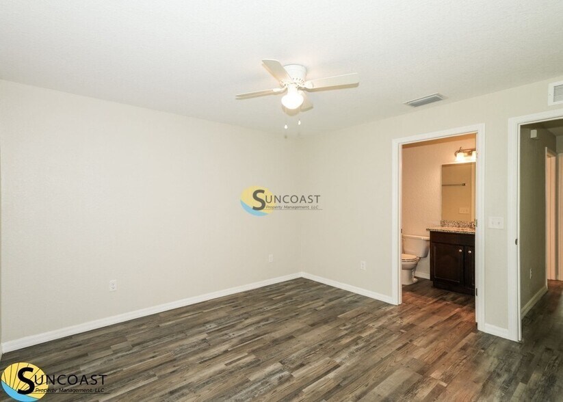 Building Photo - 13624 SW 61st Cir