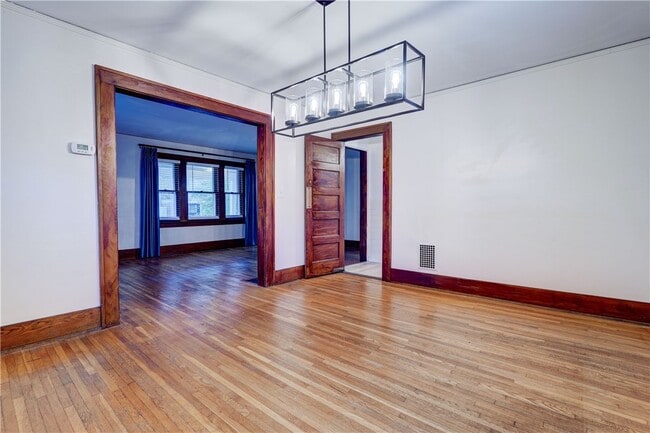 Building Photo - 27 Winston Pl