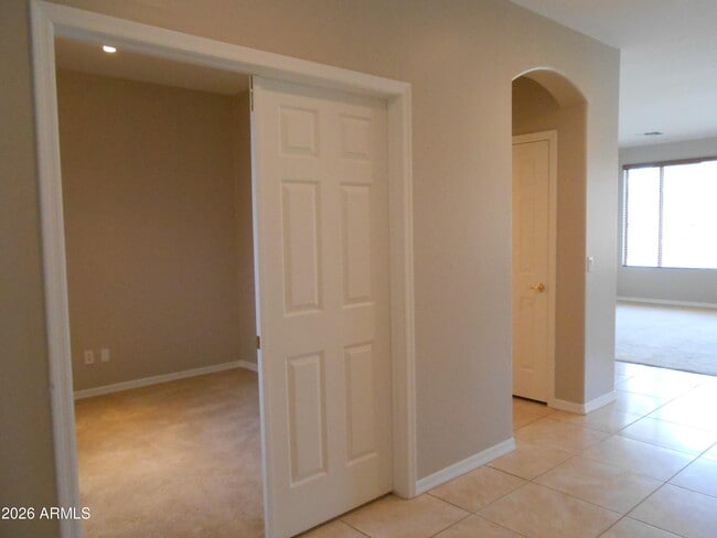 Building Photo - 3077 E Blue Ridge Pl