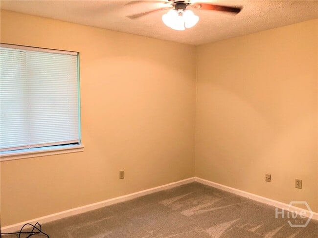 Building Photo - 408 Lexington Heights