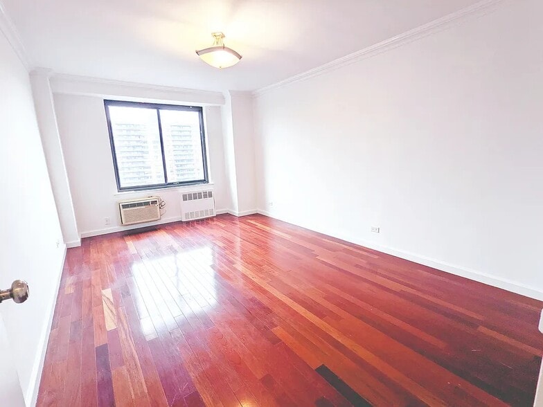 Bedroom - 372 Central Park W