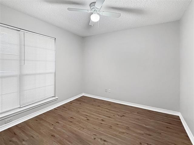 Building Photo - 6913 Battle Creek Dr