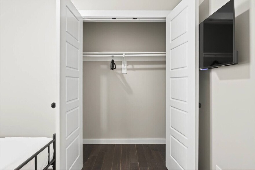 Building Photo - 518 Prospect St