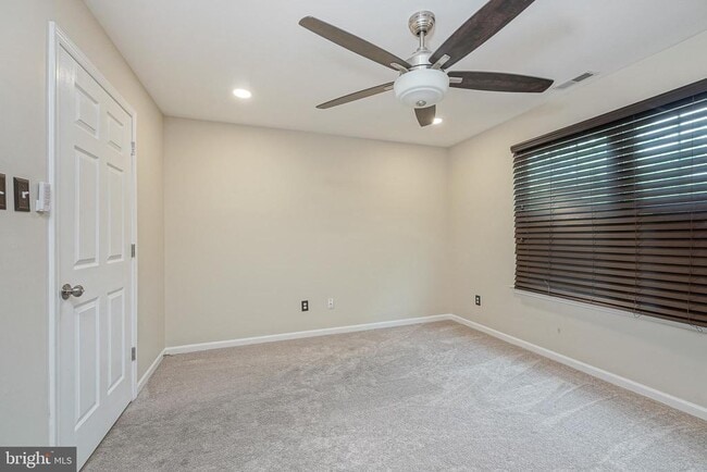 Building Photo - 1214 Tristram Cir