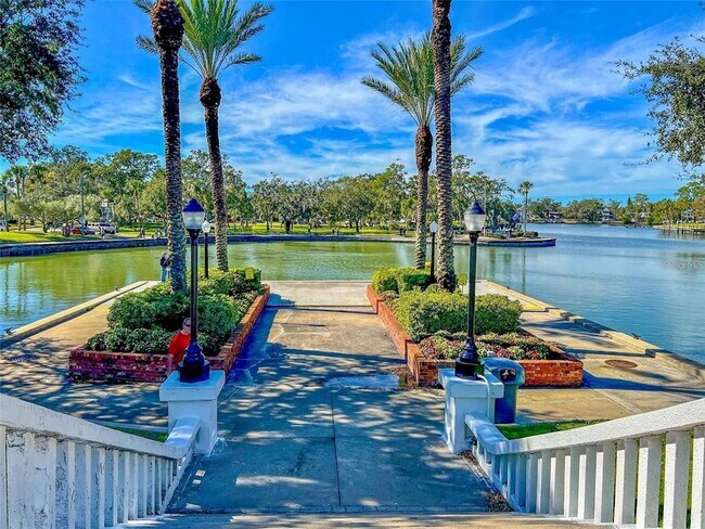Building Photo - 445 Bayou-Village Dr