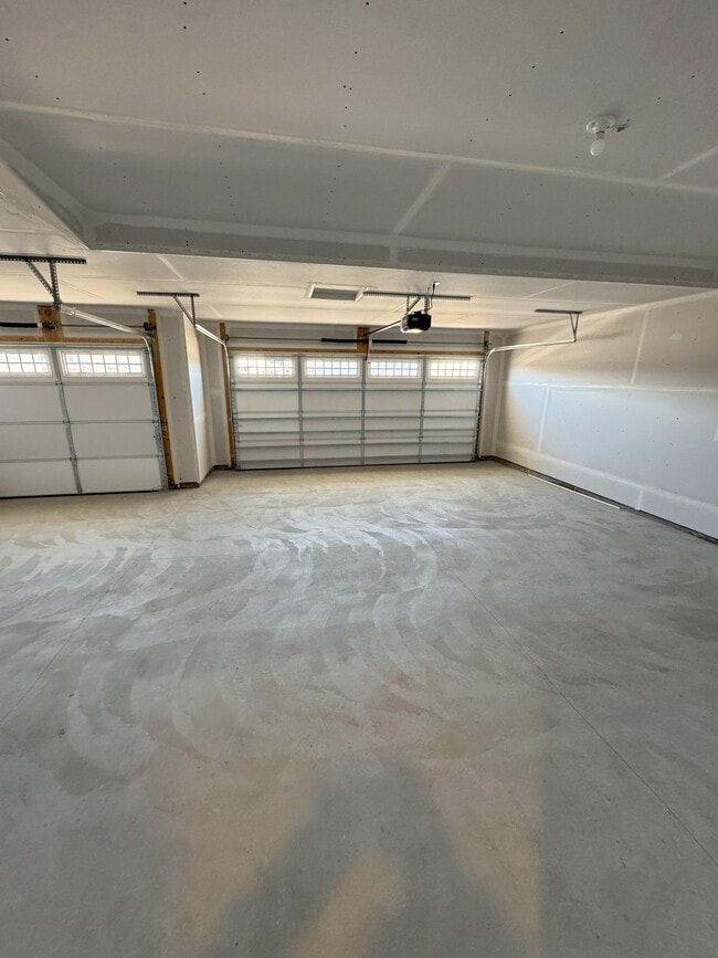 Building Photo - 10692 Burnt Rock Rd