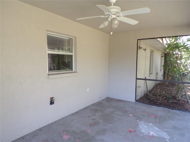 Building Photo - 1088 Melville Rd