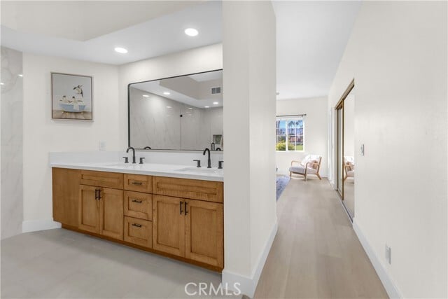 Building Photo - 143 Desert Falls Cir