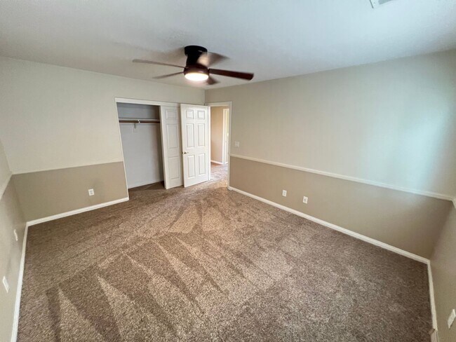 Building Photo - **COMING SOON** UPGRADED 5BD/3.5BA SUMMERLIN HOME W/ POOL!