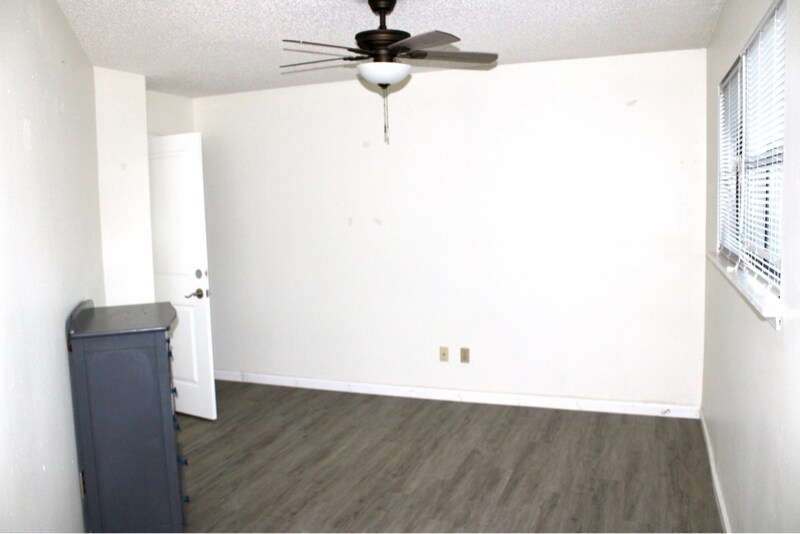 Building Photo - 3747 Donovan Dr