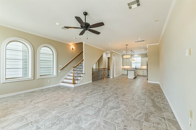 Building Photo - 11115 Olympia Dr