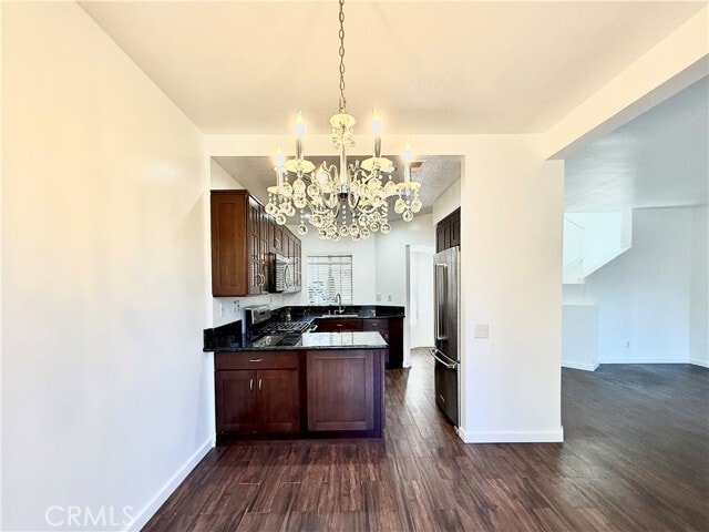 Building Photo - 196 Chandon