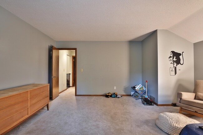 Building Photo - 668 Eagle Ridge