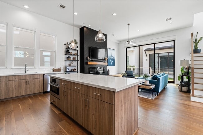 Building Photo - 9809 Blissful Pr Ln