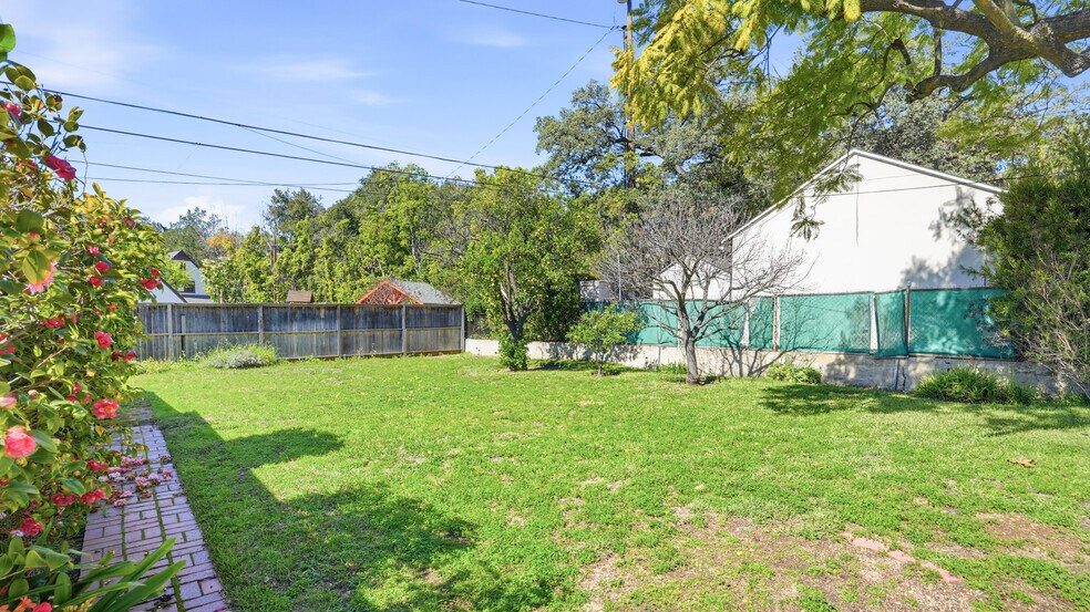 Building Photo - 1755 Craig Ave