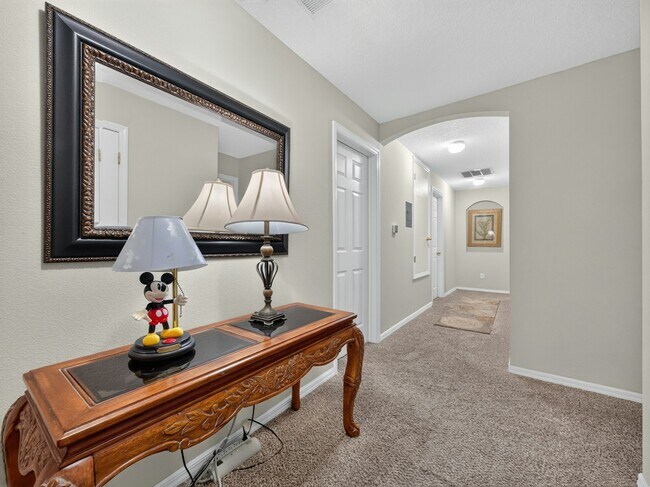 Building Photo - 8519 La Isla Dr