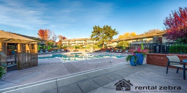 Building Photo - 233 Masters Ct