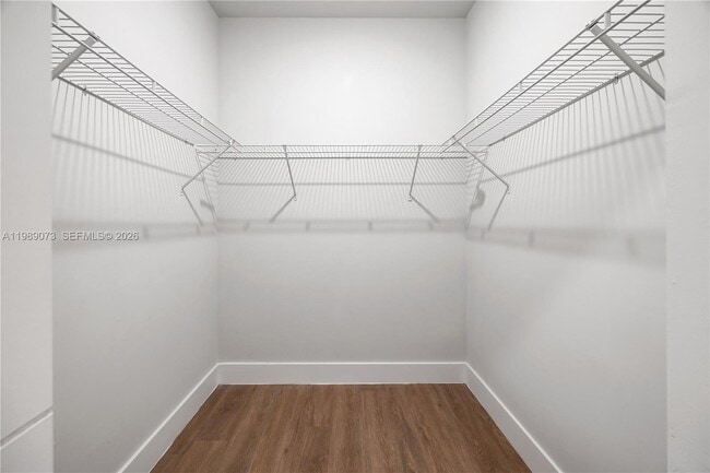 Building Photo - 122 NW 5th Ave