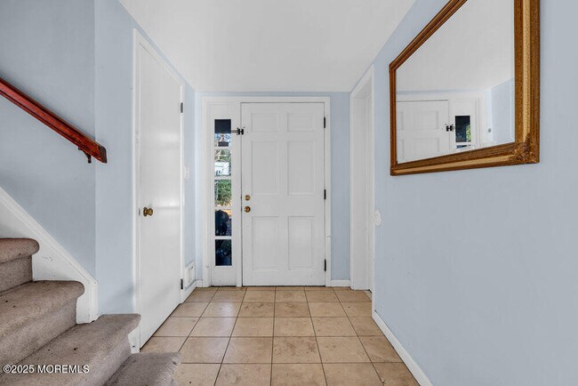 Building Photo - 260 Howard Ave