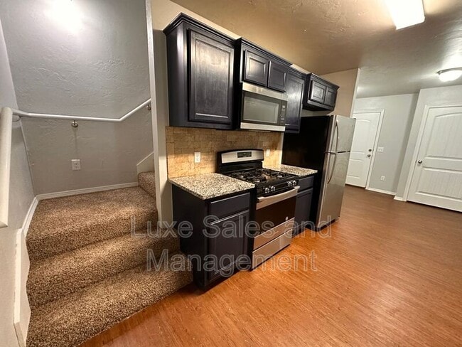 Building Photo - 1840 Casitas Cir