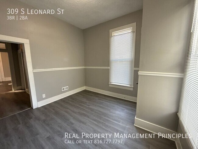 Building Photo - 309 S Leonard St