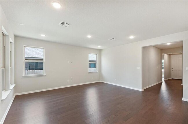 Building Photo - 2608 Granite Hill Dr