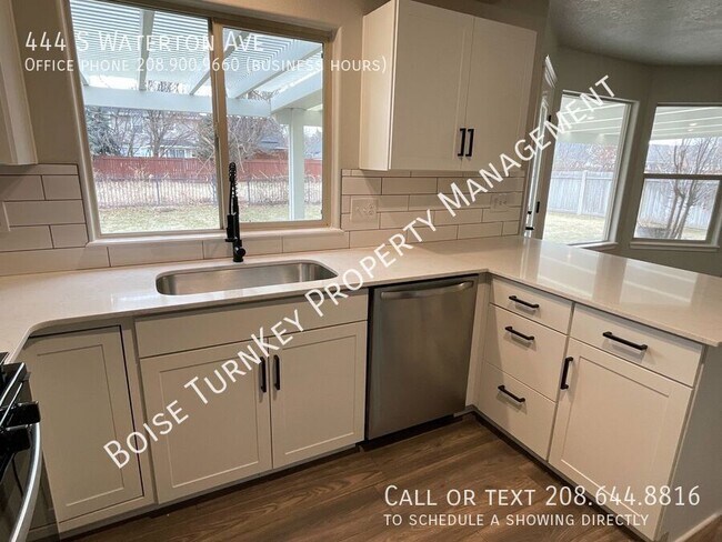 Building Photo - 444 S Waterton Ave