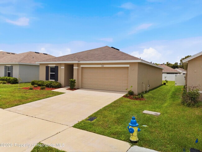 Building Photo - 13322 Golden Lime Ave