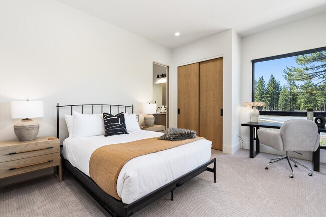 Building Photo - 10131 Jake's Wy