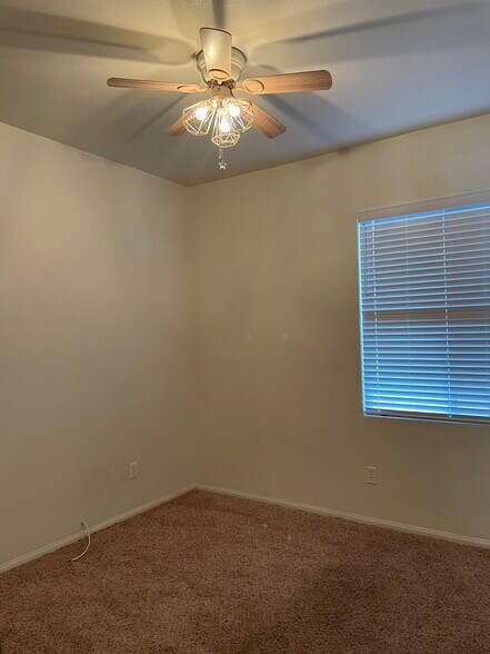 Building Photo - 33377 Mesolite Way
