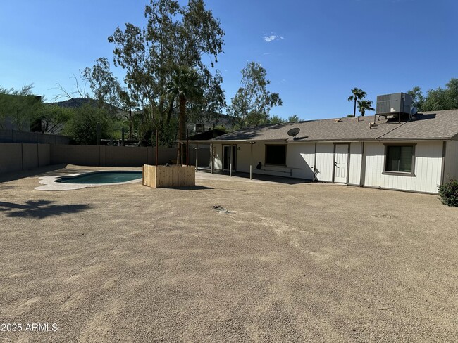 Building Photo - 13625 N 15th Dr