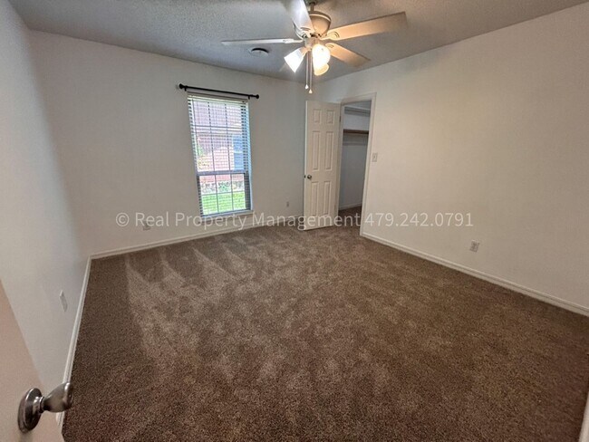 Building Photo - 2804 S 97th Cir