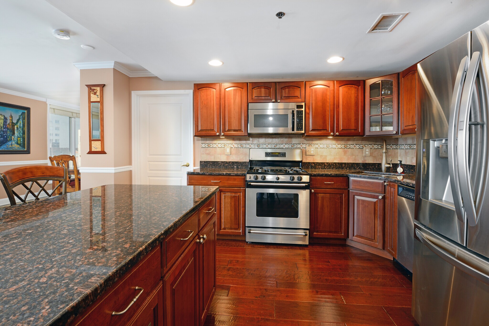 Building Photo - 70 Adams St