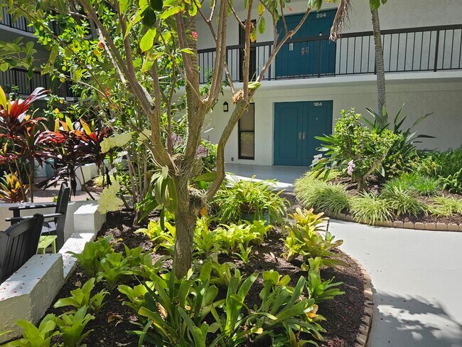 Building Photo - 1357 NE Ocean Blvd