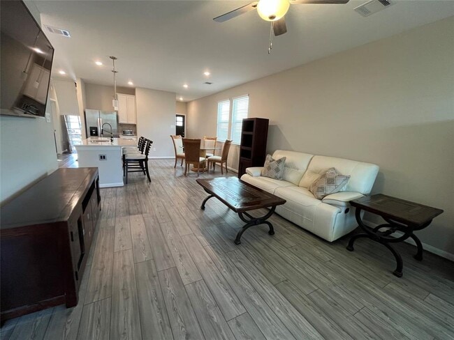 Building Photo - 2039 W Darlington Oak Ct