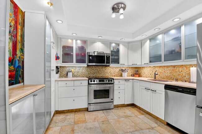 Building Photo - 3456 S Ocean Blvd