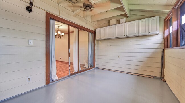 Building Photo - 14515 Wunderlich Dr